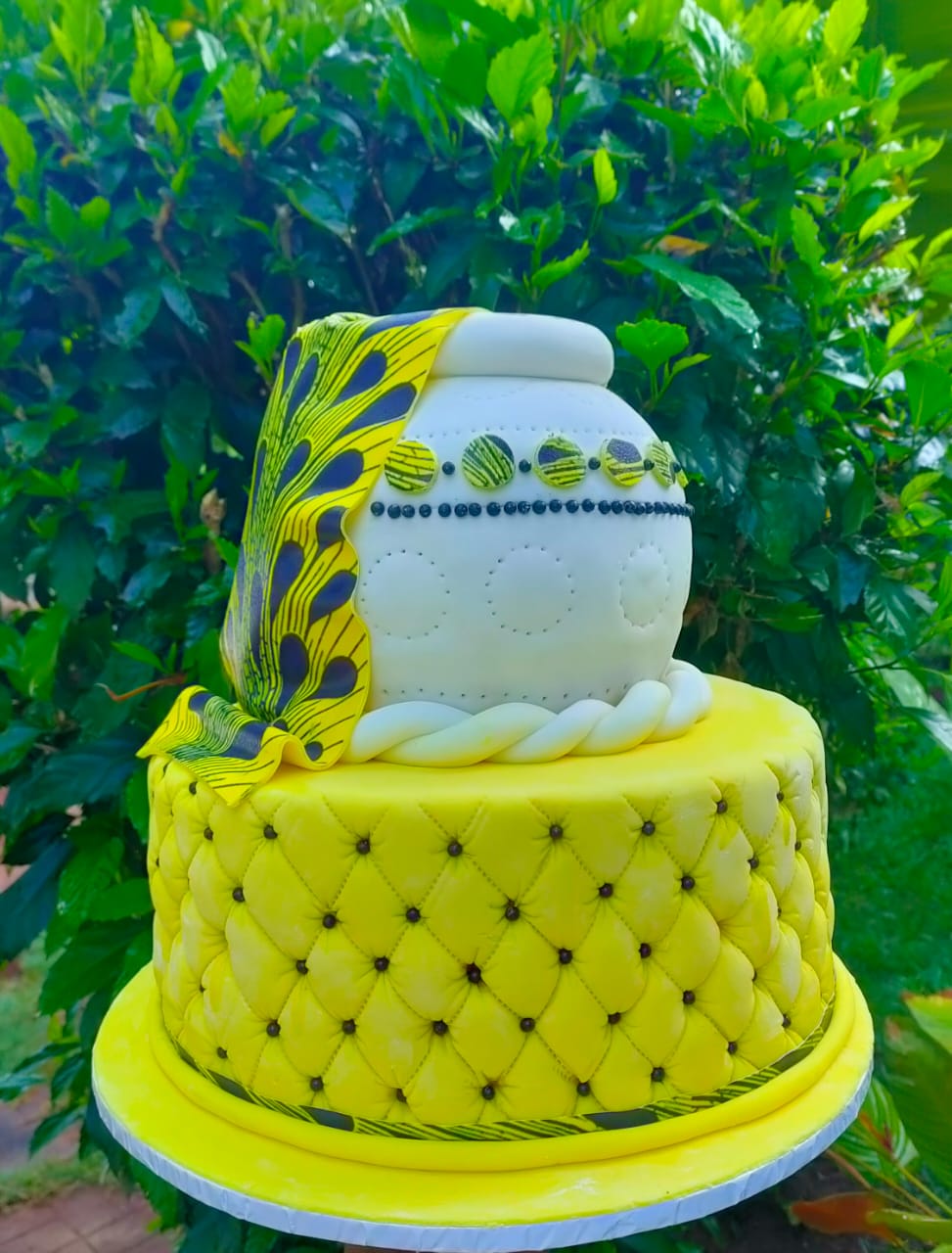 3 kg Customary wedding cake